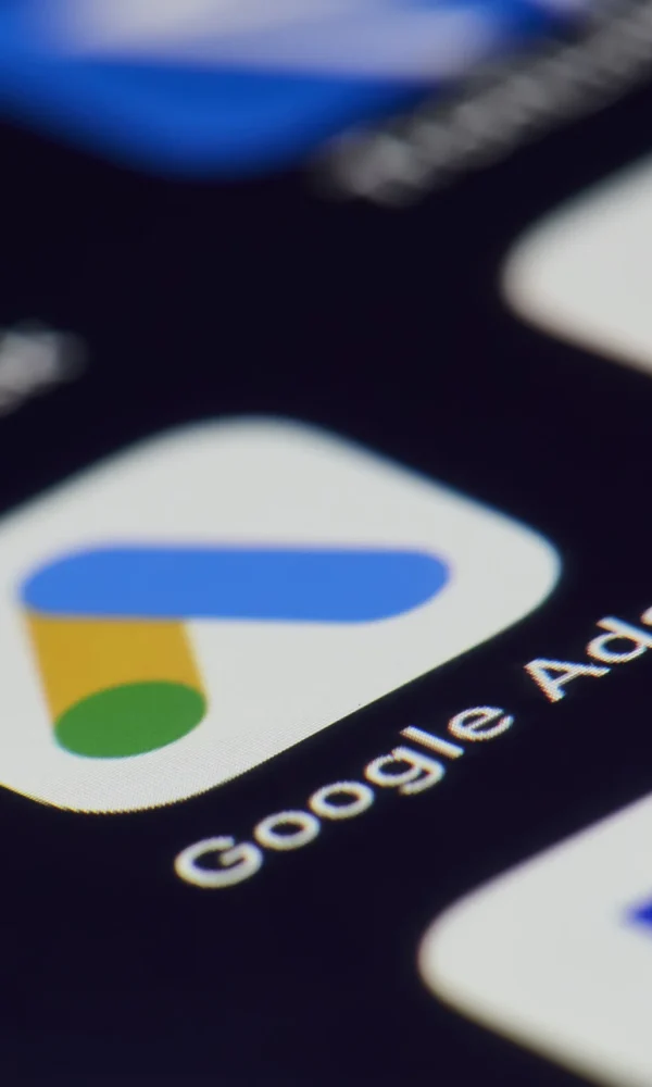 Vecteezy google ads mobile application 31176150 1 copy 600x1000